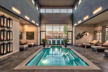 فندق Vintners Resort