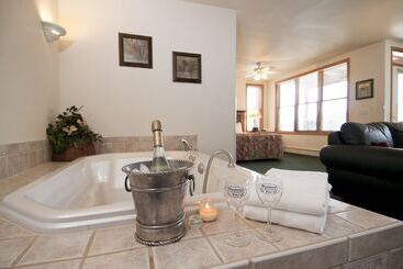 هتل Wildwood Inn