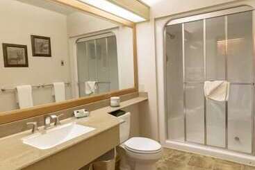 هتل Wildwood Inn