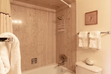 هتل Wildwood Inn