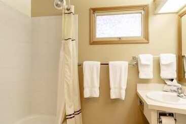 هتل Wildwood Inn