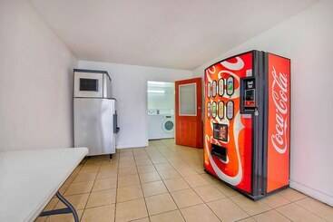 Motel 6 Byron, Ga