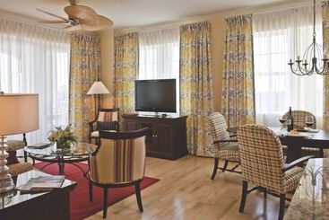 Wild Dunes Resort – Sweetgrass Inn And Boardwalk Inn