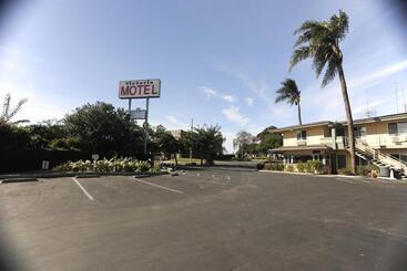 Victoria Motel