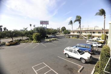Victoria Motel