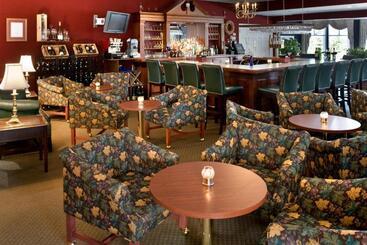 White Mountain Hotel And Resort