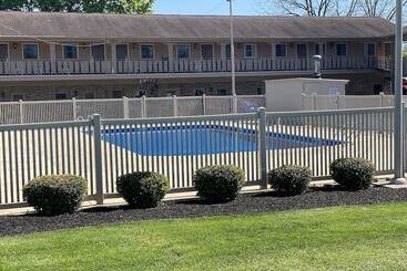 White Rose Motel  Hershey