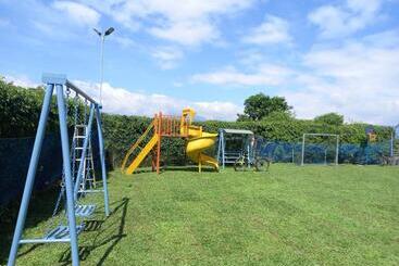 Pleasant Hill Resort