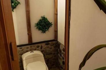 پانسیون Koru Village Uvita Hostel