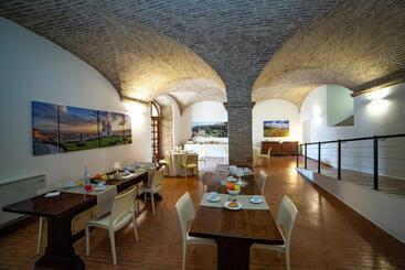 هتل Il Monastero Di Bevagna