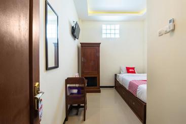 فندق Oyo 3137 Aisyah Residence Syariah