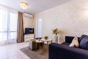 هتل Onyx Beach Residence   Free Parking & Beach Access
