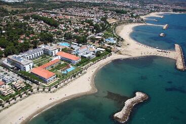 Estival Eldorado Resort
