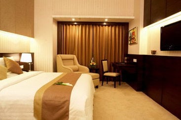 Harbourview Hotel & Resort