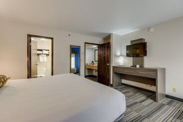 هتل Alexis Inn And Suites