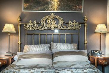 هتل Boutique Las Brisas