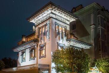 هتل Boutique Las Brisas