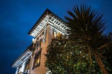 هتل Boutique Las Brisas