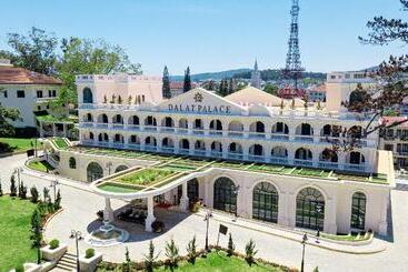 هتل Dalat Palace Heritage