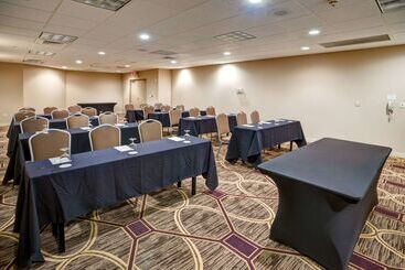 هتل Doubletree By Hilton Downtown Wilmington   Legal District