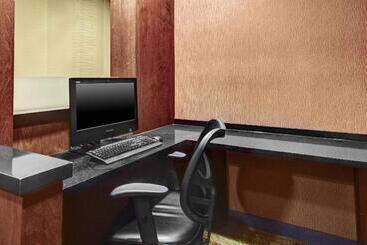 هتل Fairfield Inn & Suites By Marriott Anniston Oxford