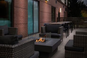 هتل Fairfield Inn & Suites By Marriott Charleston