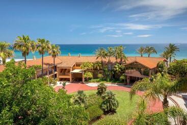 酒店 Guadalmina Spa And Golf Resort