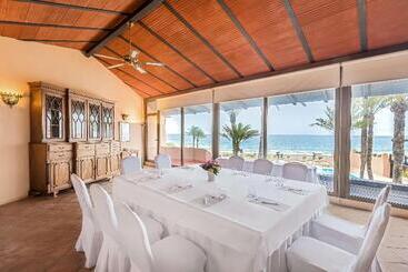 酒店 Guadalmina Spa And Golf Resort