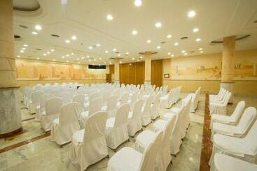 酒店 Guadalmina Spa And Golf Resort