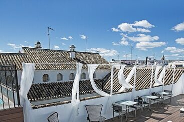 Hospes Las Casas Del Rey De Baeza, A Member Of Design Hotels