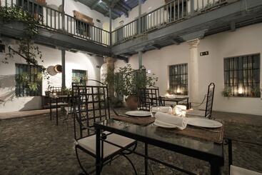 Hospes Las Casas Del Rey De Baeza, A Member Of Design Hotels