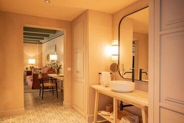 Hospes Las Casas Del Rey De Baeza, A Member Of Design Hotels