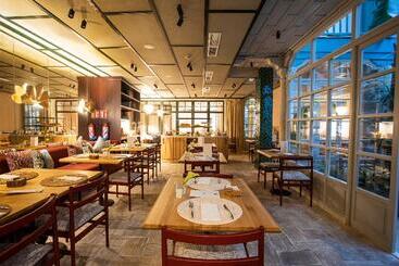Hospes Las Casas Del Rey De Baeza, A Member Of Design Hotels