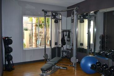 هتل Hyatt House San Diego Sorrento Mesa