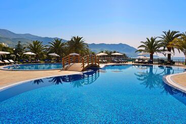 هتل Iberostar Waves Bellevue - All Inclusive