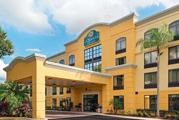 هتل La Quinta Inn & Suites By Wyndham Tampa North I75