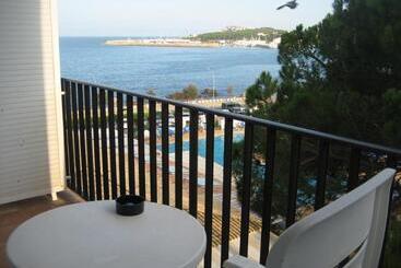 Rvhotels Nieves Mar - L'Escala