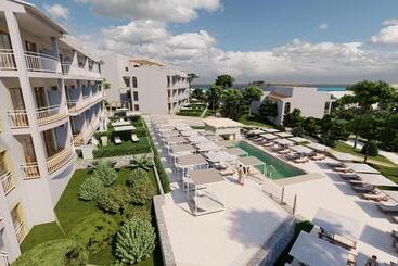 هتل Viva Cala Mesquida Suites & Spa 4* Sup - Adults Only 16+