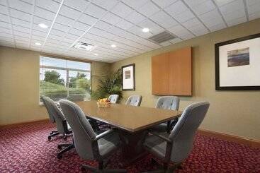 هتل Wingate By Wyndham Chattanooga
