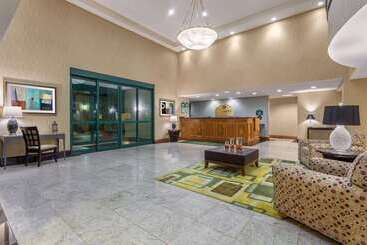 هتل Wingate By Wyndham Macon