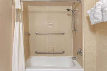 هتل Wingate By Wyndham Macon