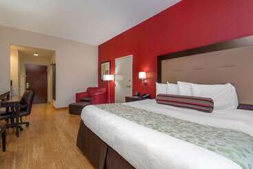 هتل Wingate By Wyndham Macon
