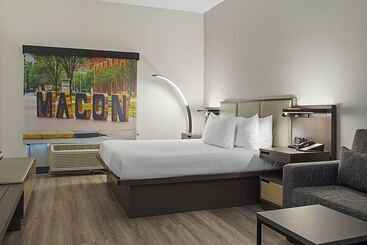 هتل Wingate By Wyndham Macon