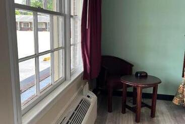 هتل Yorktown Motor Lodge