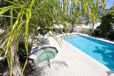 مُتل Winterset A North Beach Village Resort