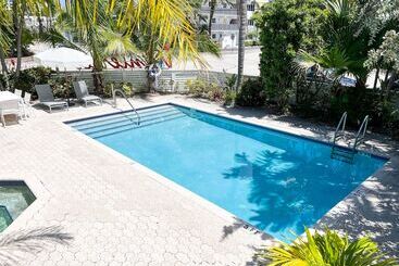مُتل Winterset A North Beach Village Resort
