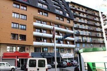 Apartamentos Lake Placid 3000