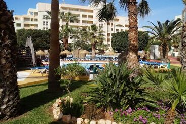 Apartamentos Mar y Golf