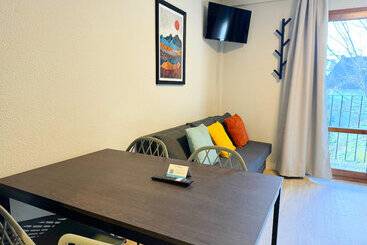 Apartamentos Midi 3000