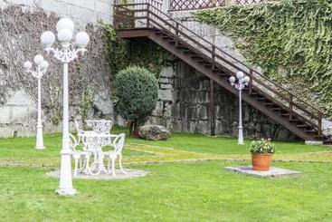 Casa Antiga Do Monte